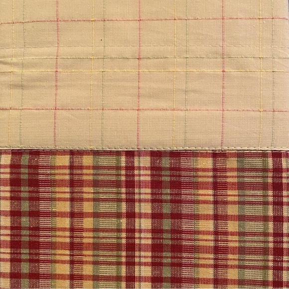 Top Ruffle Pocket Valance - Picture 3 of 6